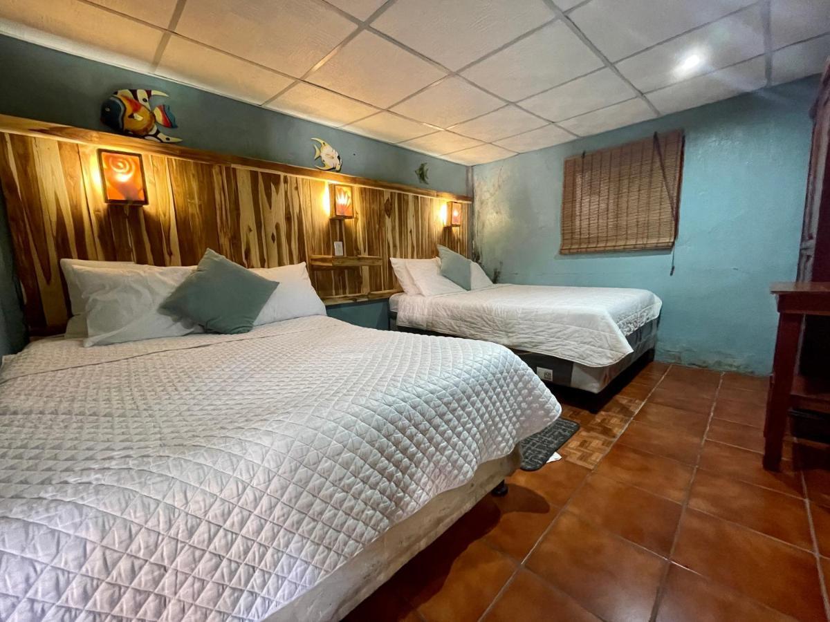 Johnnys Place Hotel 蒙特里科 外观 照片