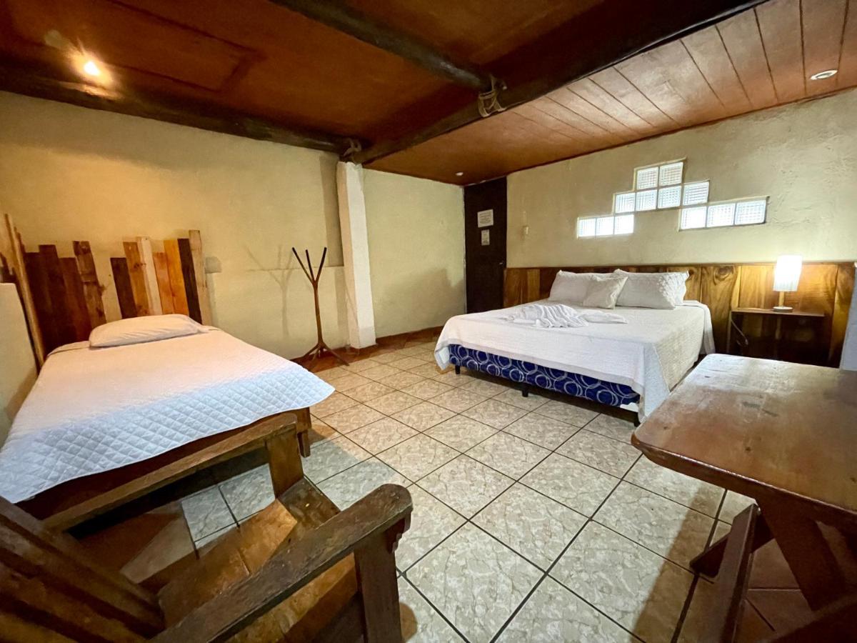 Johnnys Place Hotel 蒙特里科 外观 照片