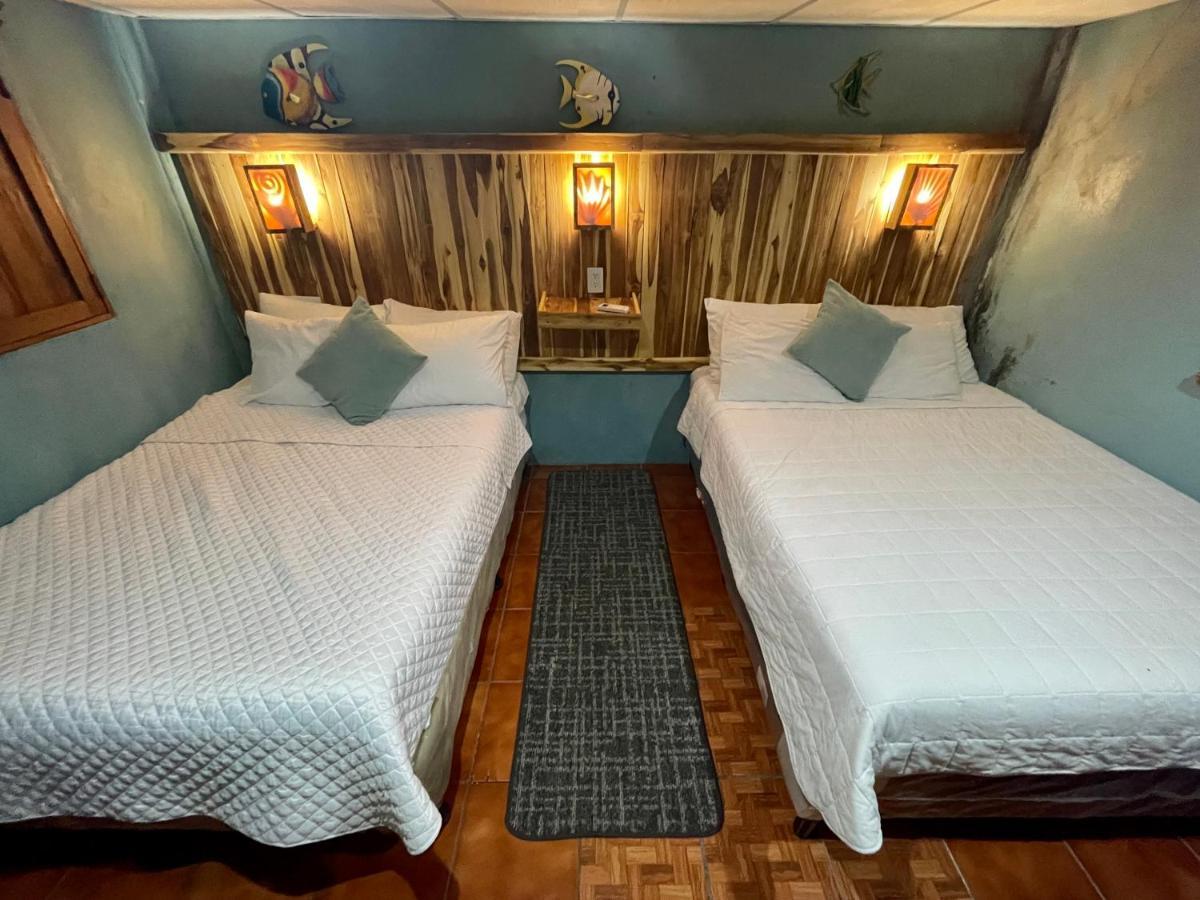 Johnnys Place Hotel 蒙特里科 外观 照片